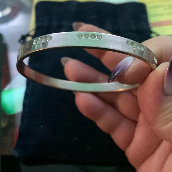SWAROVSKI SILVER MIAMI BANGLE !!! 🔥🔥🔥🔥 - Picture 3 of 6